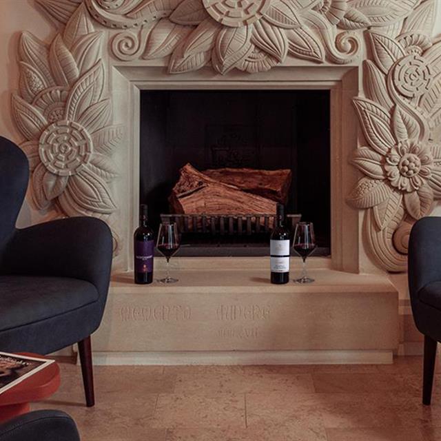 How to Host a Wine Tasting at Home: Practical Tips